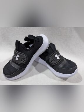 Nwt Under Armour UA BPS Runplay Black/White Slip On Boy's Sneakers